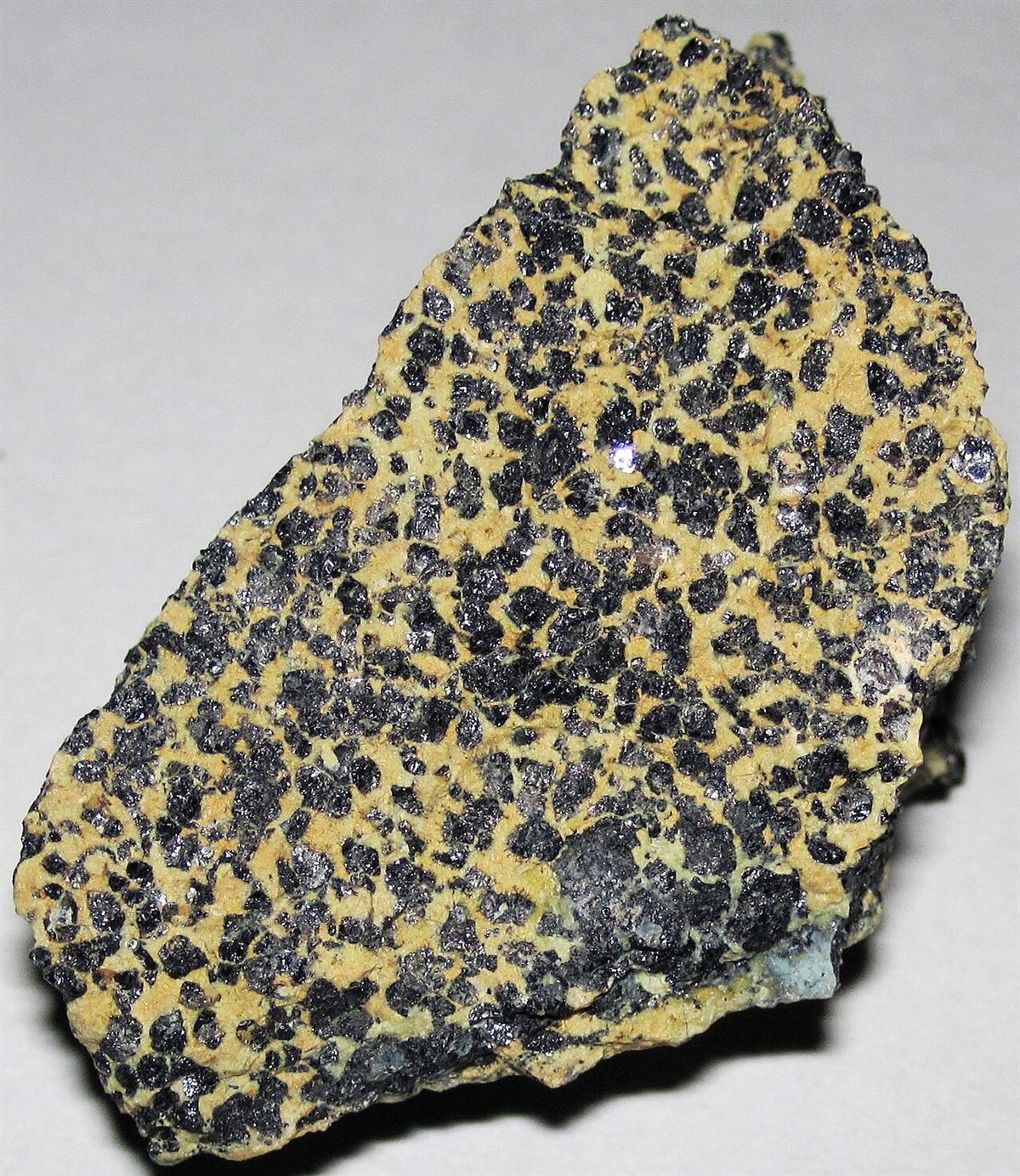 Close view of chromite-bearing serpentinite rock
