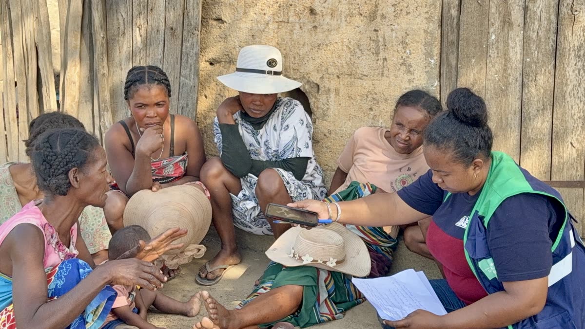 A community focus group in a rural Malagasy village, part of the engagement work on the ground